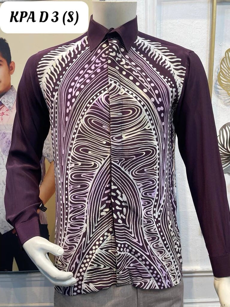 Men's long-sleeve silk crepe batik shirt KPA D 3 in plum, white and lilac, on a mannequin