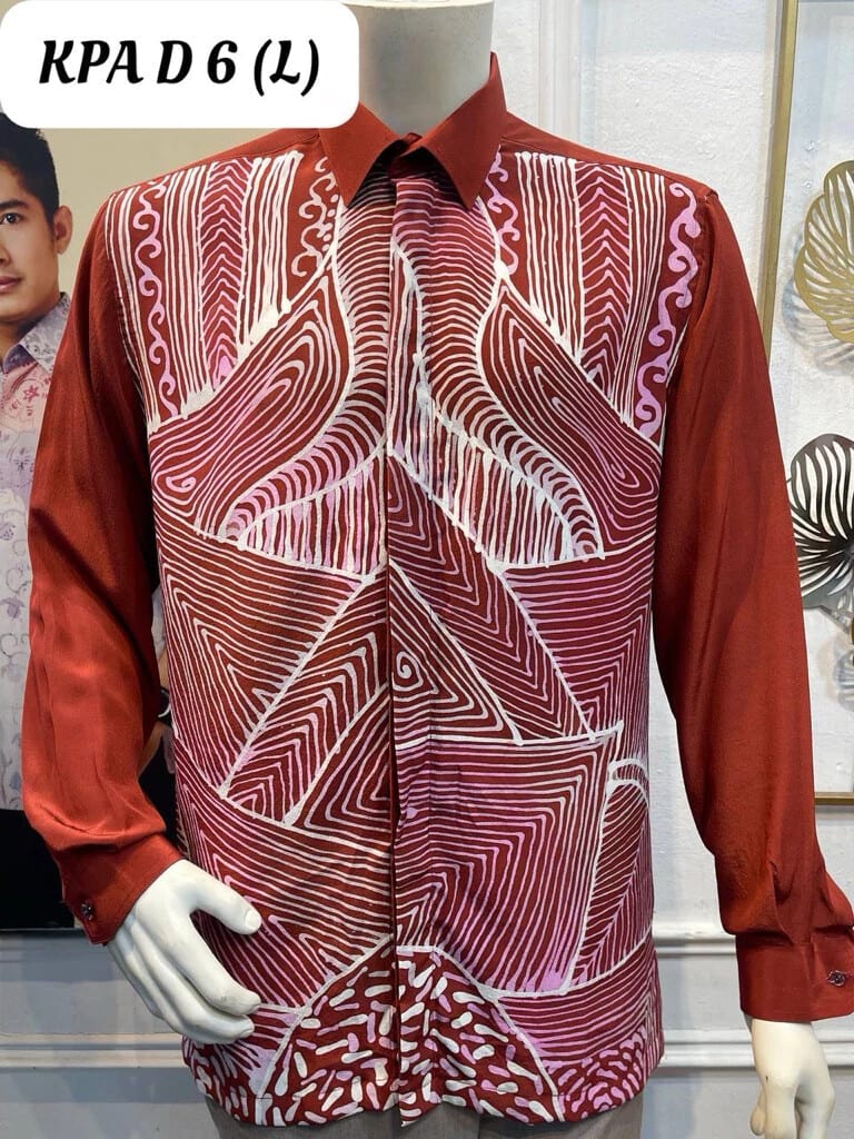 Men's long-sleeve silk crepe batik shirt KPA D 6 in brick red and white, on a mannequin