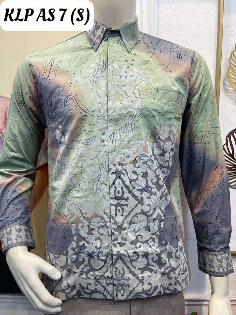 Men's long-sleeve batik shirt KLP AS 7 in mint green, grey and white, on a mannequin