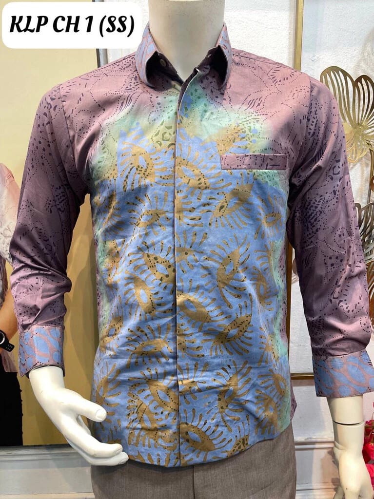 Men's long-sleeve batik shirt KLP CH 1 in grey-purple, light blue and gold, on a mannequin