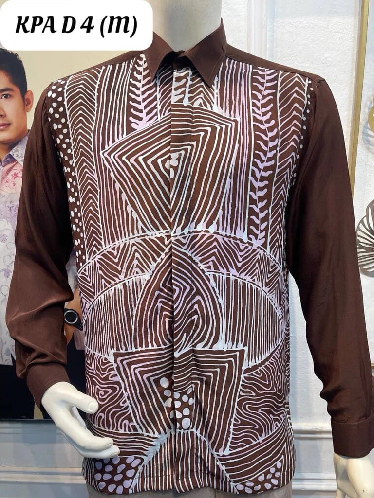 Men's long-sleeve silk crepe batik shirt KPA D 4 in brown and white, on a mannequin