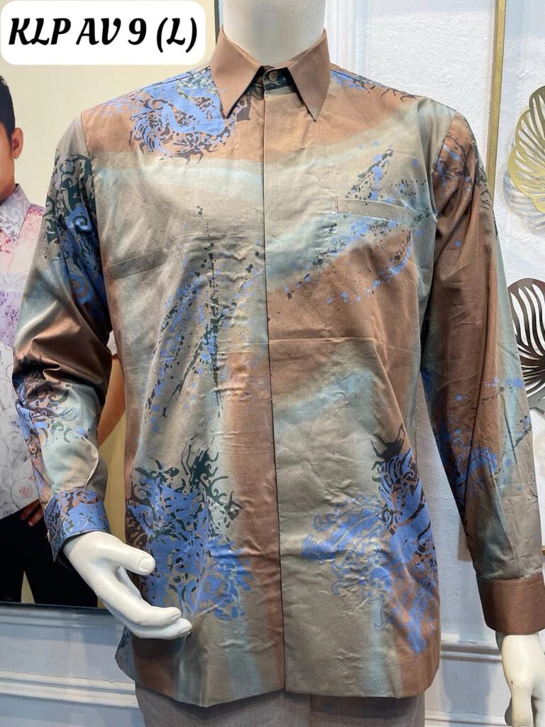 Men's long-sleeve batik shirt KLP AV 9 in peach, grey and light blue, on a mannequin