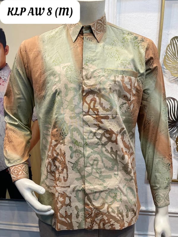 Men's long-sleeve batik shirt KLP AW 8 in pale green, peach and brown, on a mannequin