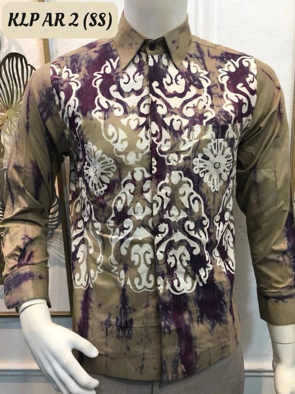 Men's long-sleeve batik shirt KLP AR 2 in brown, purple and white, on a mannequin