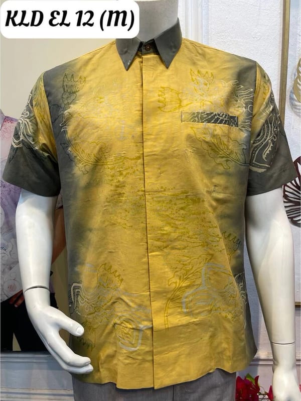 Men's short-sleeve batik shirt KLD EL 12 in yellow and olive green, on a mannequin