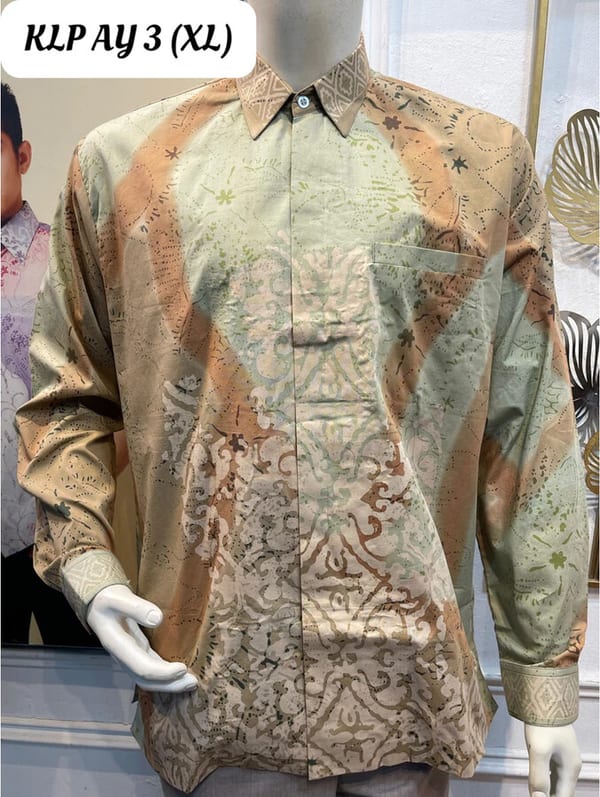 Men's long-sleeve batik shirt KLP AY 3 in pale green and orange-brown, on a mannequin