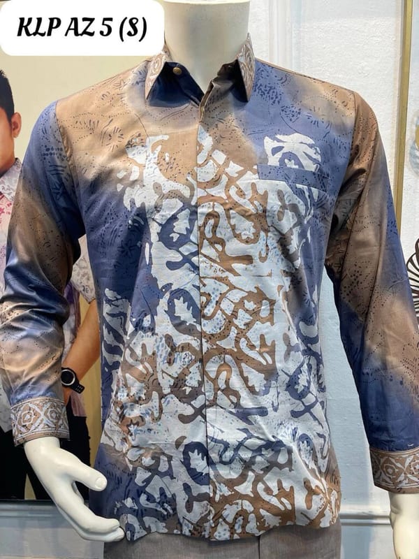 Men's long-sleeve batik shirt KLP AZ 5 in blue, brown and white, on a mannequin