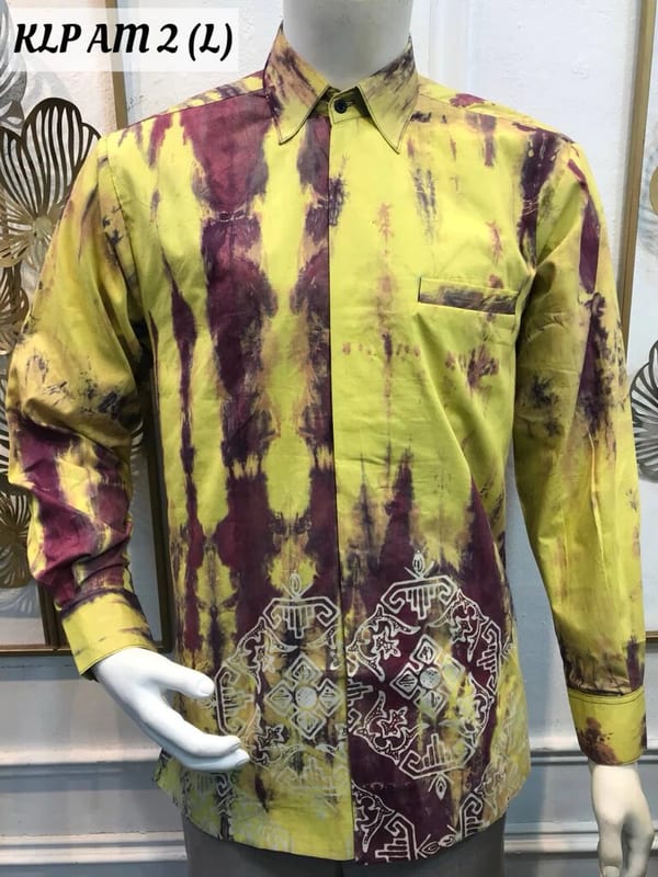Men's long-sleeve batik shirt KLP AM 2 in yellow-green and maroon, on a mannequin