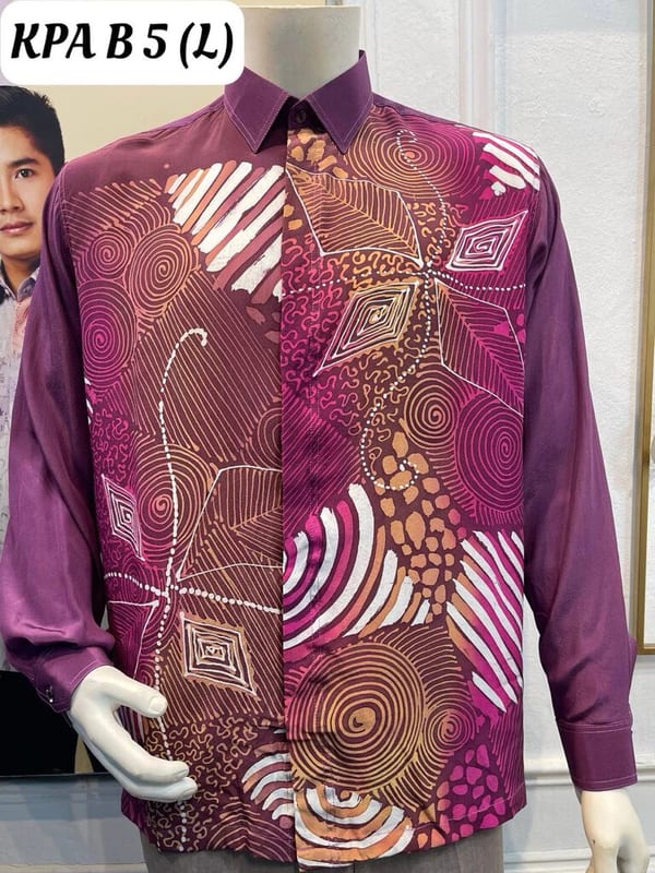 Men's long-sleeve silk crepe batik shirt KPA B 5 in dark purple, orange and white, on a mannequin